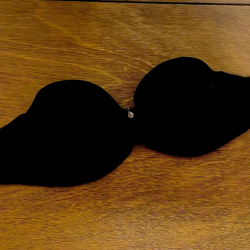 Betsy Johnson Strapless Bra - 32D